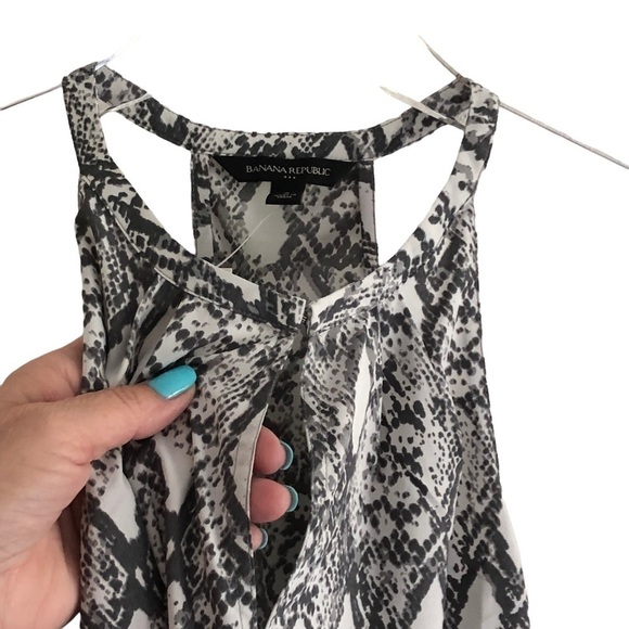 Banana Republic Sleeveless Racerback Halter Top Snake Print Small NWT - Picture 10 of 12